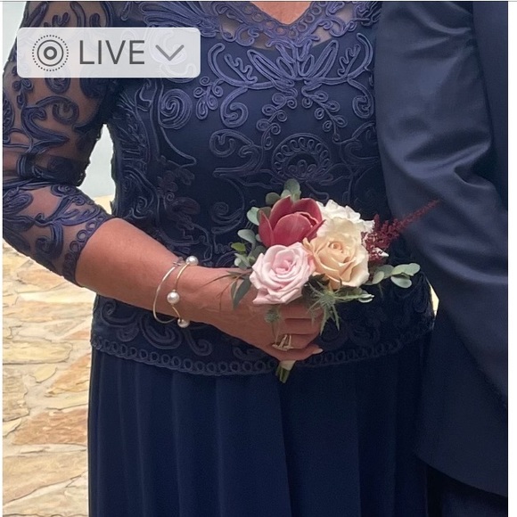 Wedding/Formal/Mother of the Bride-Groom - Picture 3 of 8